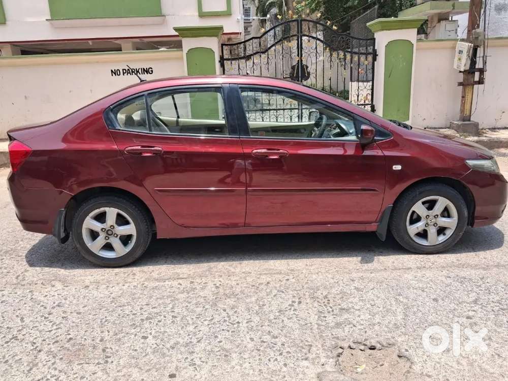 Doctor Used Honda City V Petrol 2013