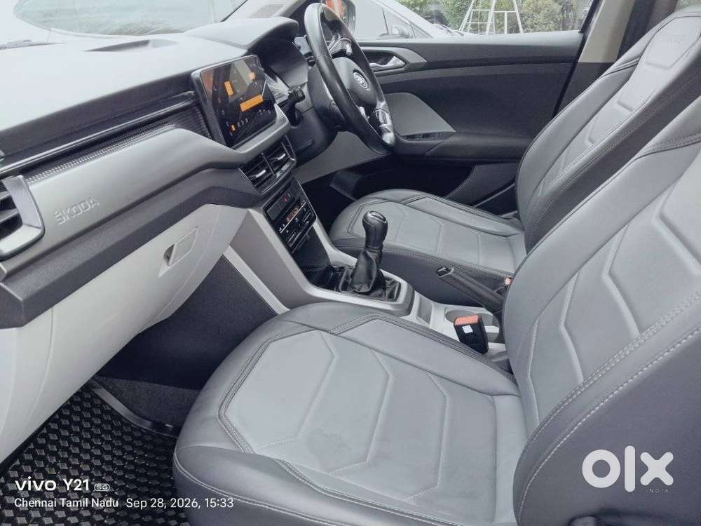 Skoda Kushaq 1.0 Tsi Ambition, 2022, Petrol