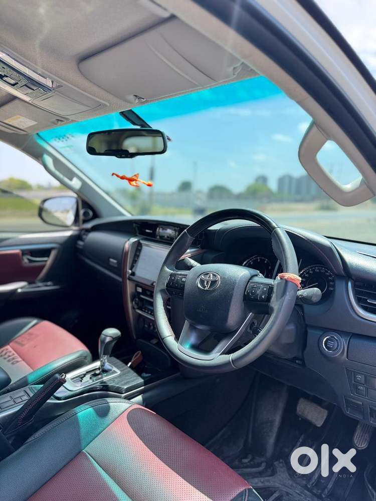 Toyota Fortuner Legender 4x2 At 2.8, 2025, Diesel