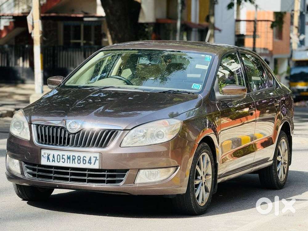 Skoda Rapid 1.5 TDI AT Elegance, 2015, Diesel