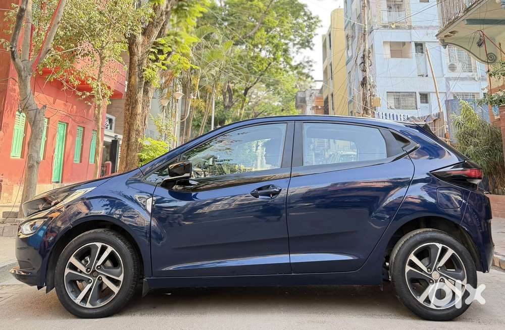 Tata Altroz 1.2 Xza Petrol Dct, 2022, Petrol