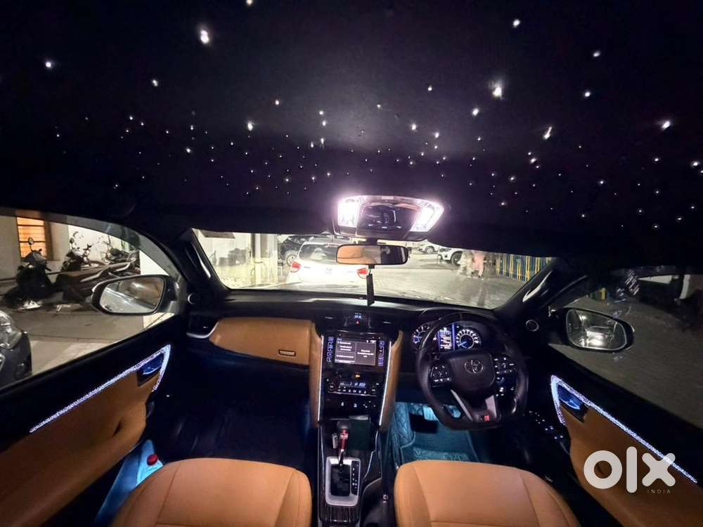 4*4 Toyota Fortuner 2017 Diesel 85000 Km Driven