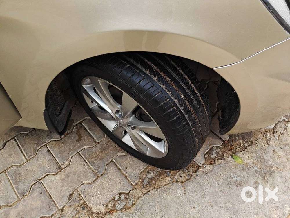 Hyundai Verna Fluidic 1.6 Vtvt Sx, 2013, Petrol