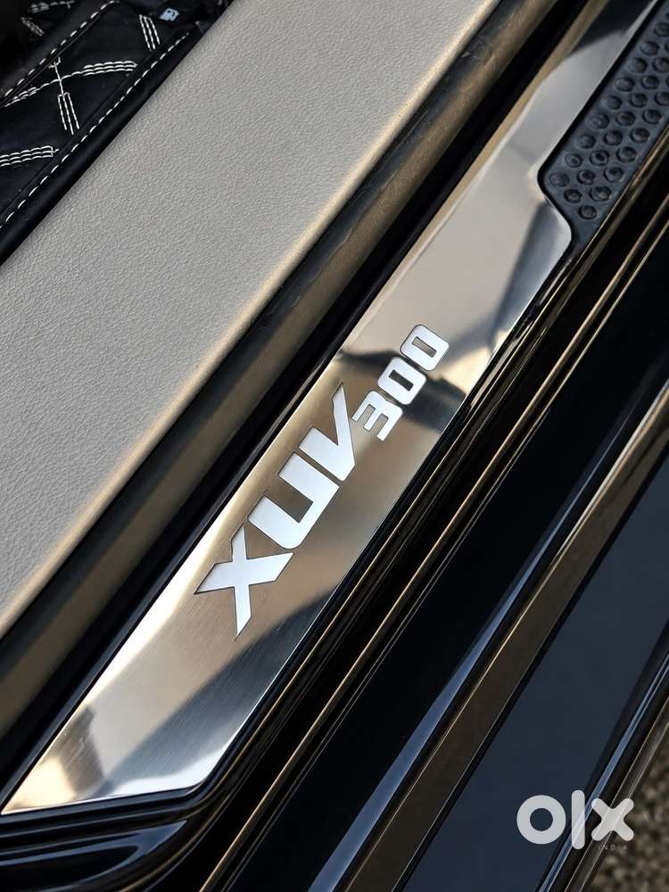 Mahindra Xuv300 W4, 2023, Petrol