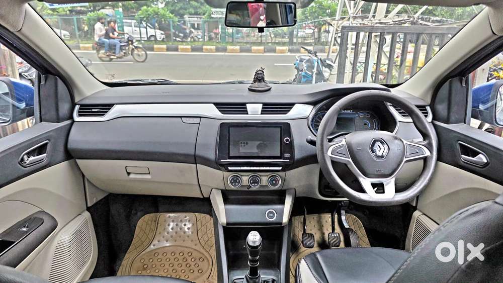 Renault Triber Rxz, 2020, Petrol