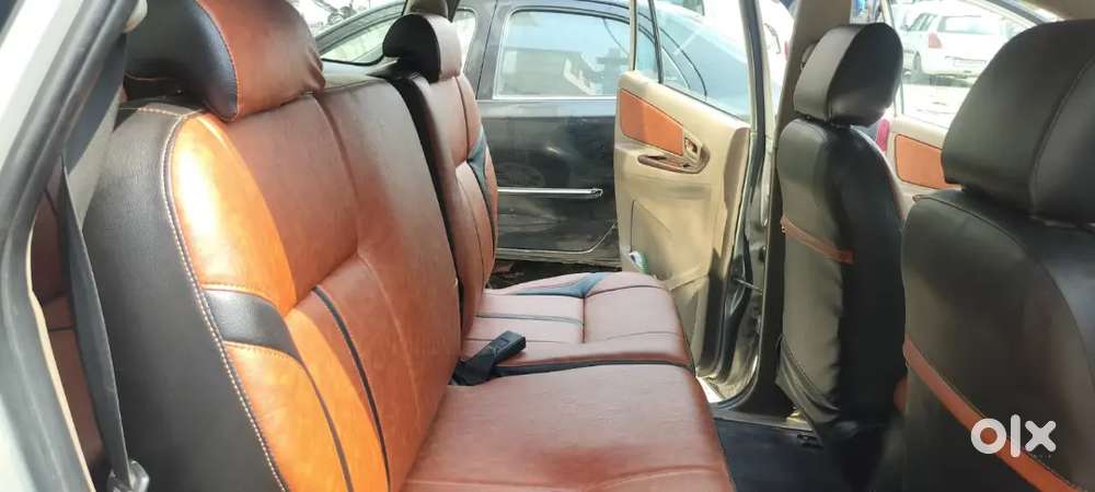 Toyota Innova 2015 Diesel 156000 Km Driven