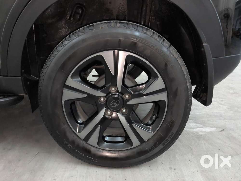 Tata Nexon Creative Plus 1.2 Revotron Petrol 7dca, 2024, Petrol
