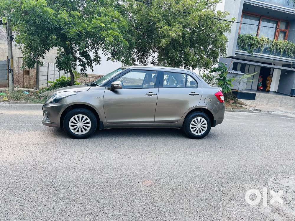 Maruti Suzuki Swift Dzire Vxi Optional, 2016, Petrol