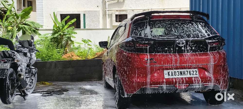 Showroom Maintenance And Good Condition