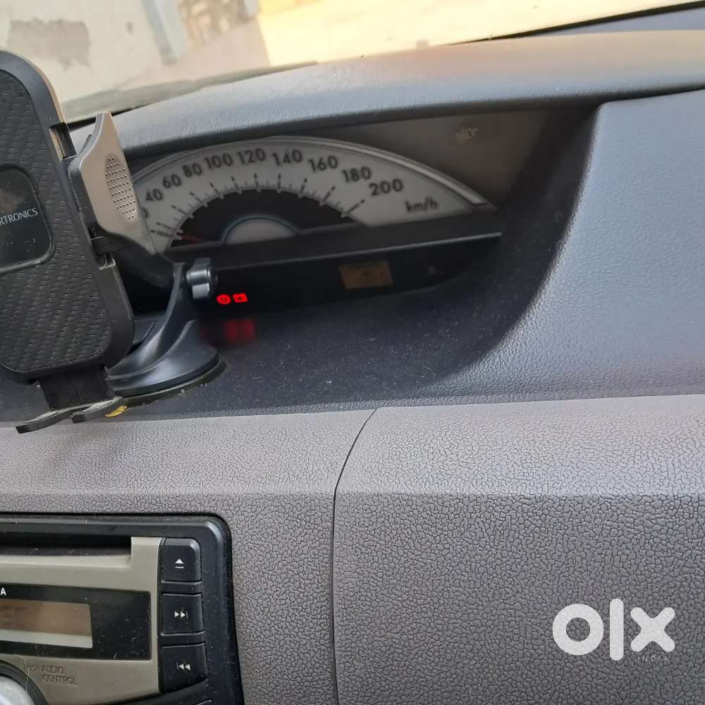 Toyota Etios Cross G 2011