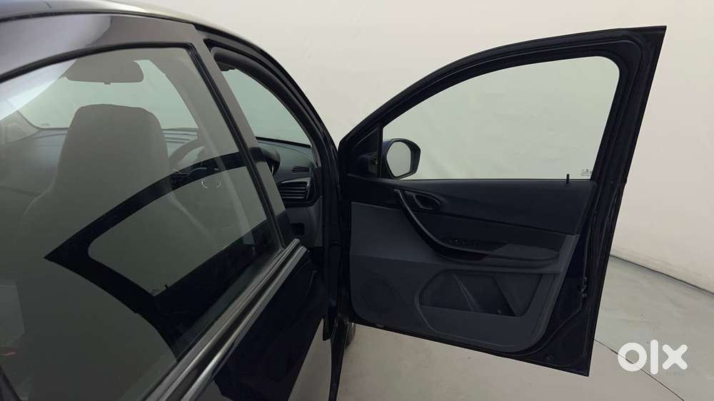 Tata Tigor Xz, 2018, Petrol