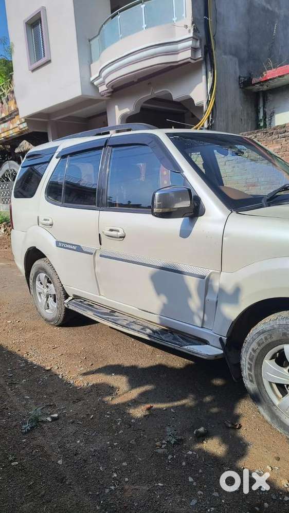 Tata Safari Storme 2014 Diesel Well Maintained