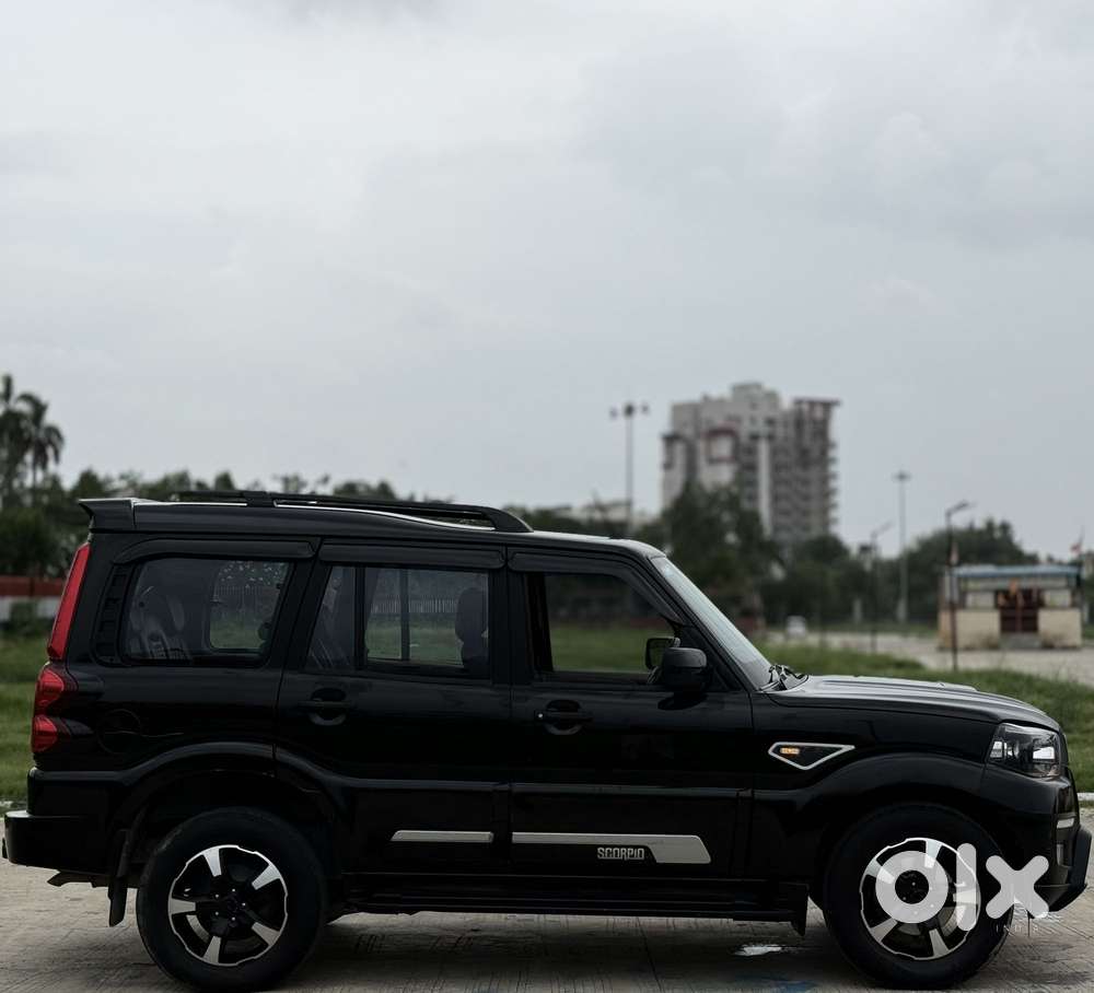Mahindra Scorpio Classic 2.2 S Mt 9 Str, 2024, Diesel