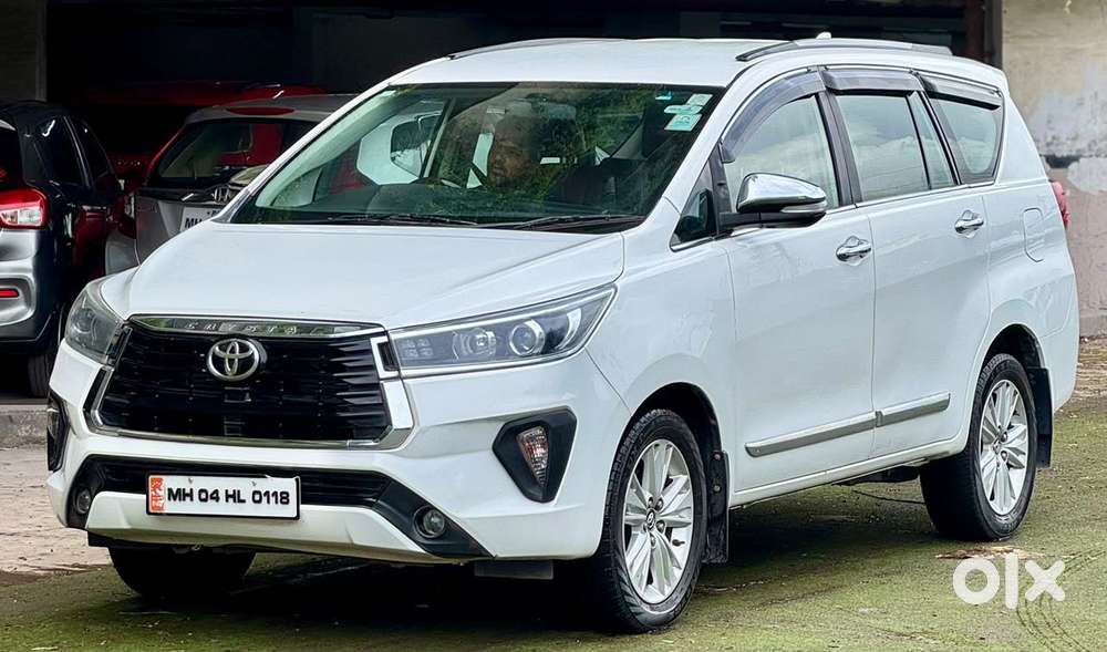 Toyota Innova Crysta 2.8z Automatic, 2016, Diesel