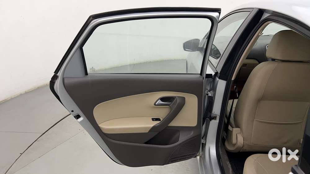 Volkswagen Vento 2010-2013 Petrol Highline, 2016, Petrol