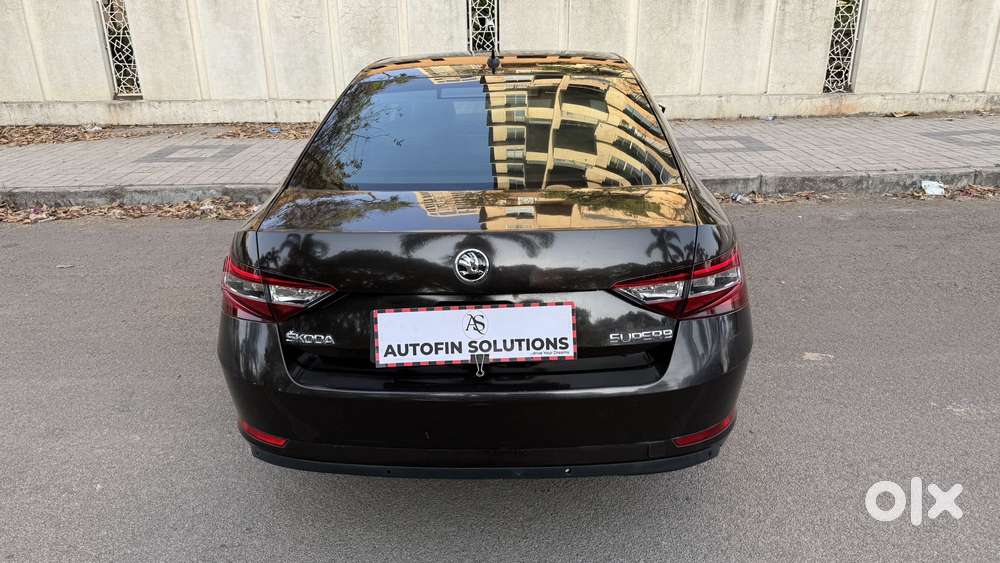 Skoda Superb 2013-2015 Elegance 1.8 Tsi Mt, 2016, Petrol