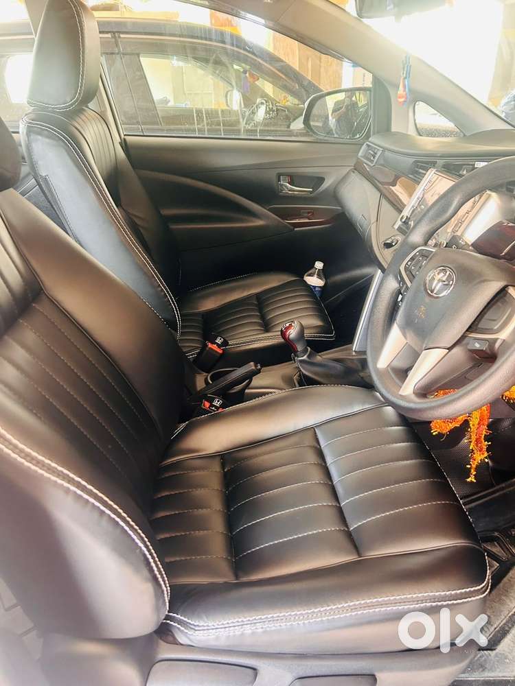 Toyota Innova Crysta 2025