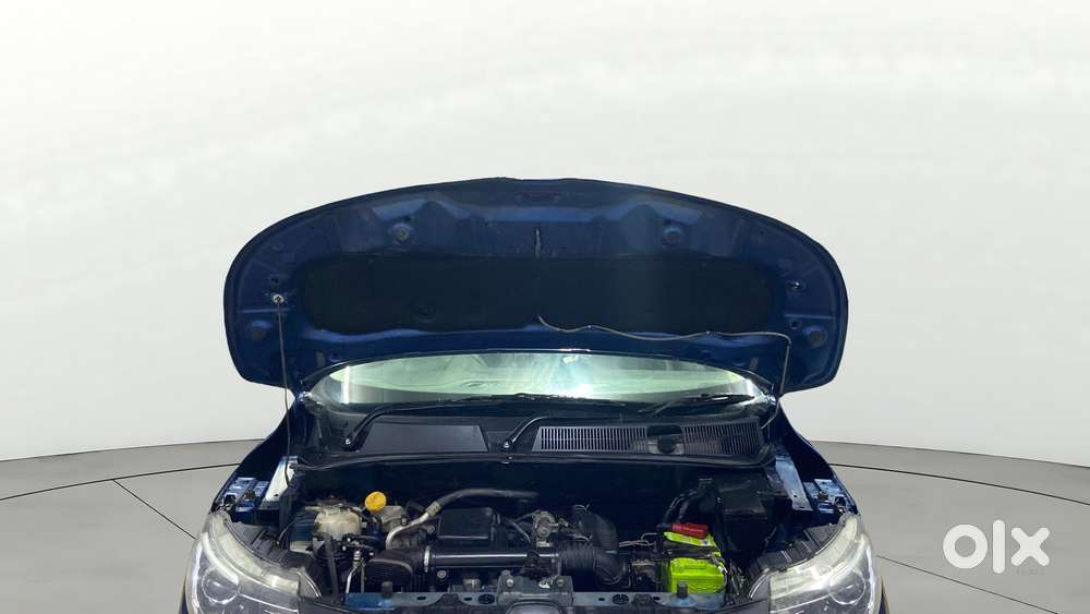 Renault Triber Rxl, 2022, Petrol