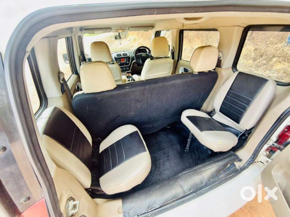 Mahindra Tuv 300 T8 Amt (automatic), 2016, Diesel