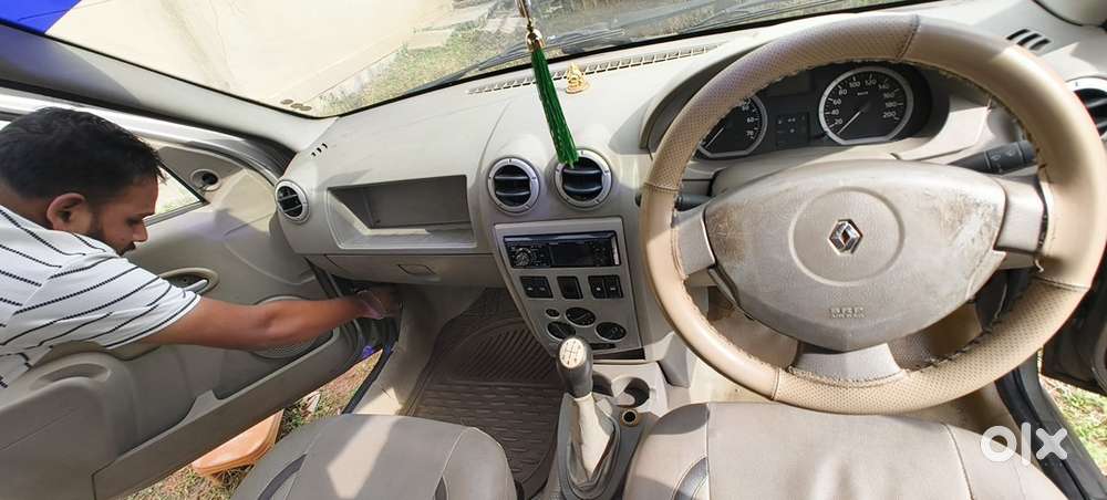 Mahindra Logan Petrol 2009