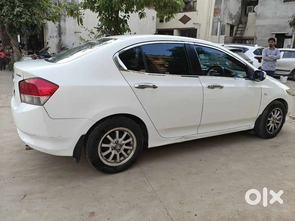 Honda City 2010 Petrol & Cng  Well Maintained