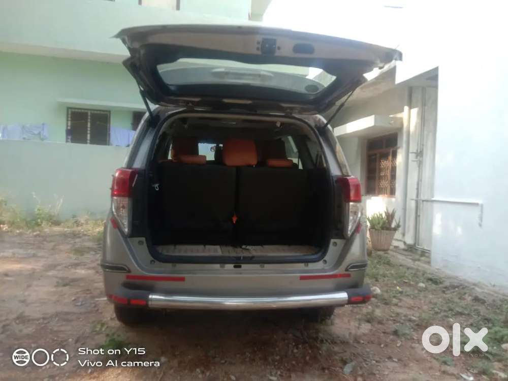 Toyota Innova Crysta 2019