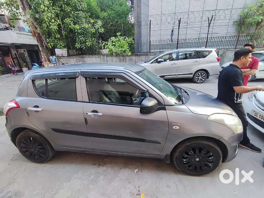 Maruti Suzuki Swift Lxi