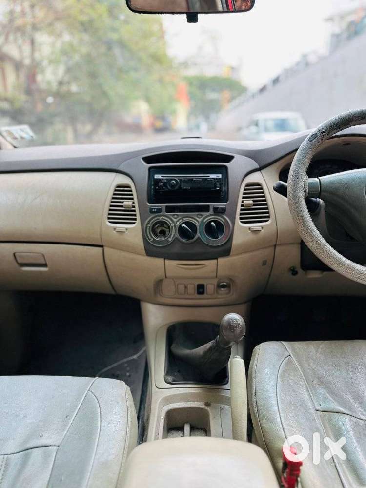 Toyota Innova 2.5 G (diesel) 7 Seater Bs Iv, 2009, Diesel