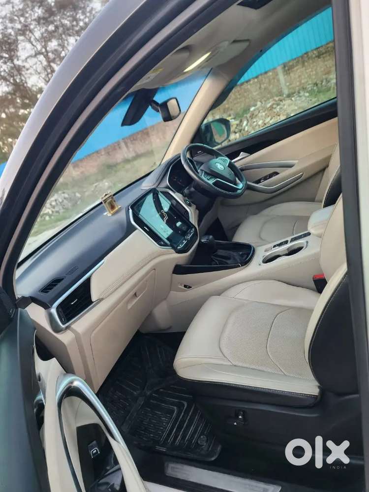 Mg Hector Pe 1.5 Dct Sharp
Petrol 
1st Owner 
Full Insurance