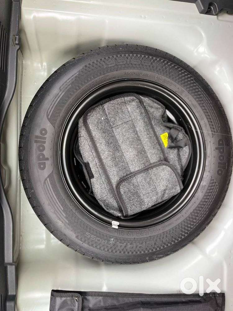 Hyundai Venue 1.5 Crdi At Hx 10, 2025, Petrol