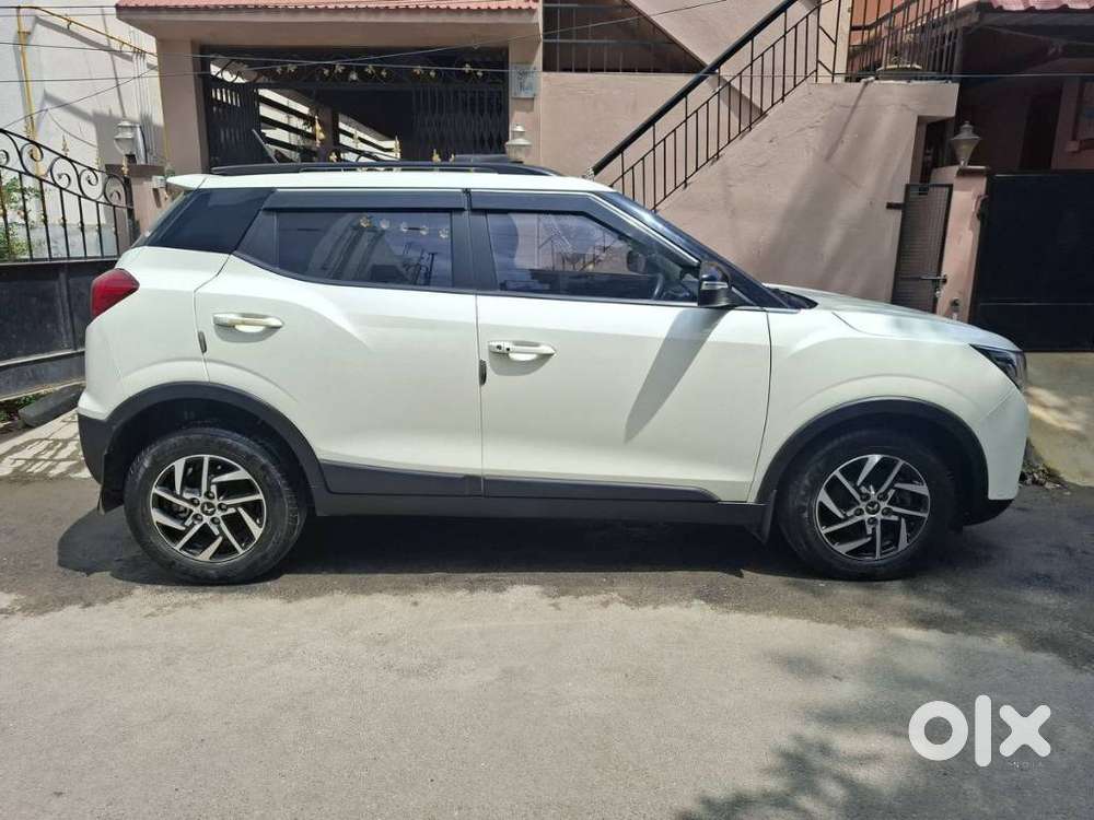 Mahindra Xuv300 W8, 2023, Petrol