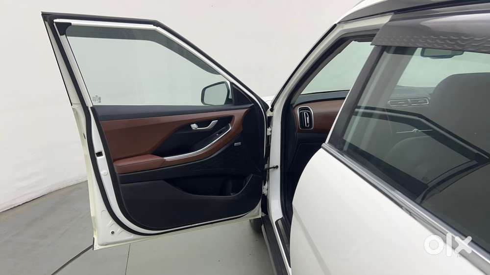 Hyundai Alcazar Platinum, 2021, Petrol