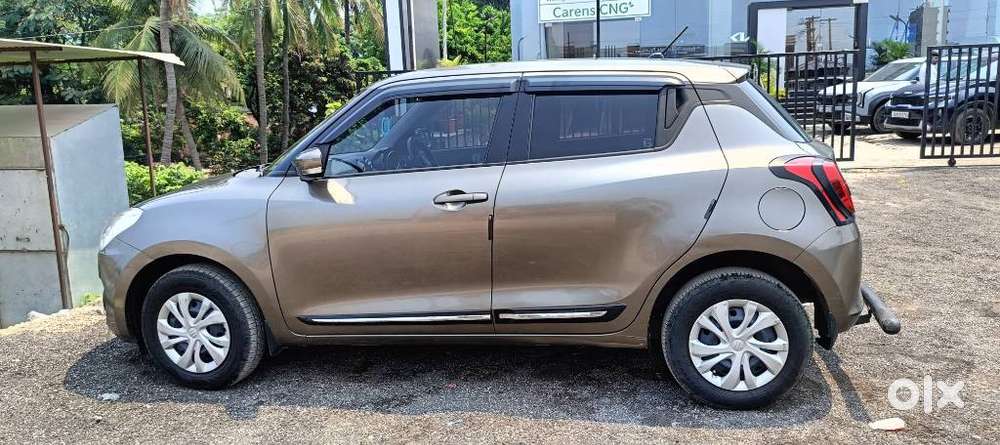 Maruti Suzuki Swift Vvt Vxi, 2022, Petrol