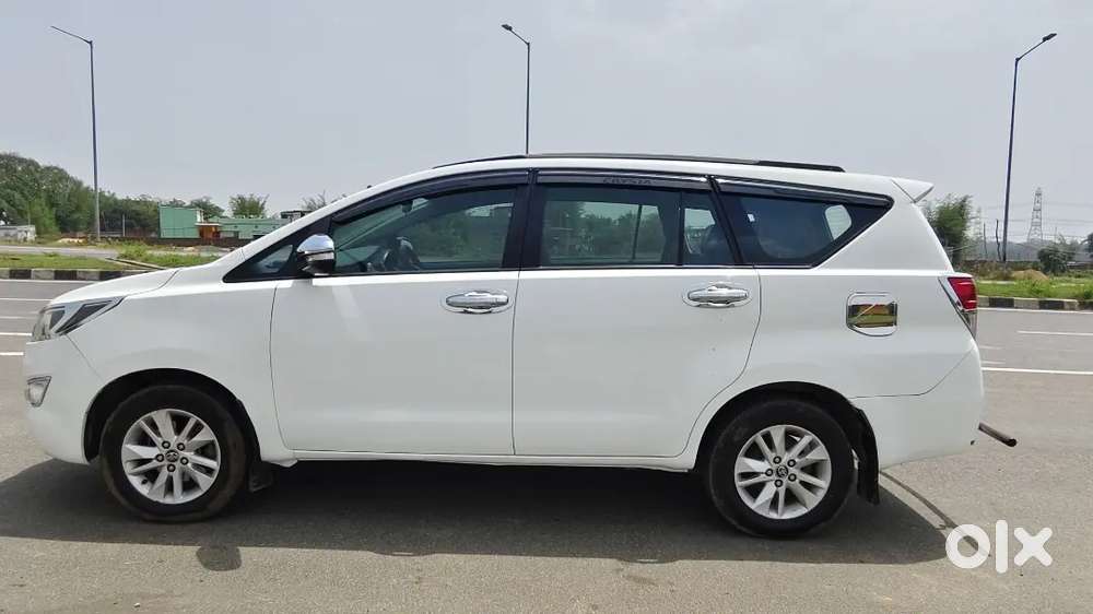 Toyota Innova Crysta 2017