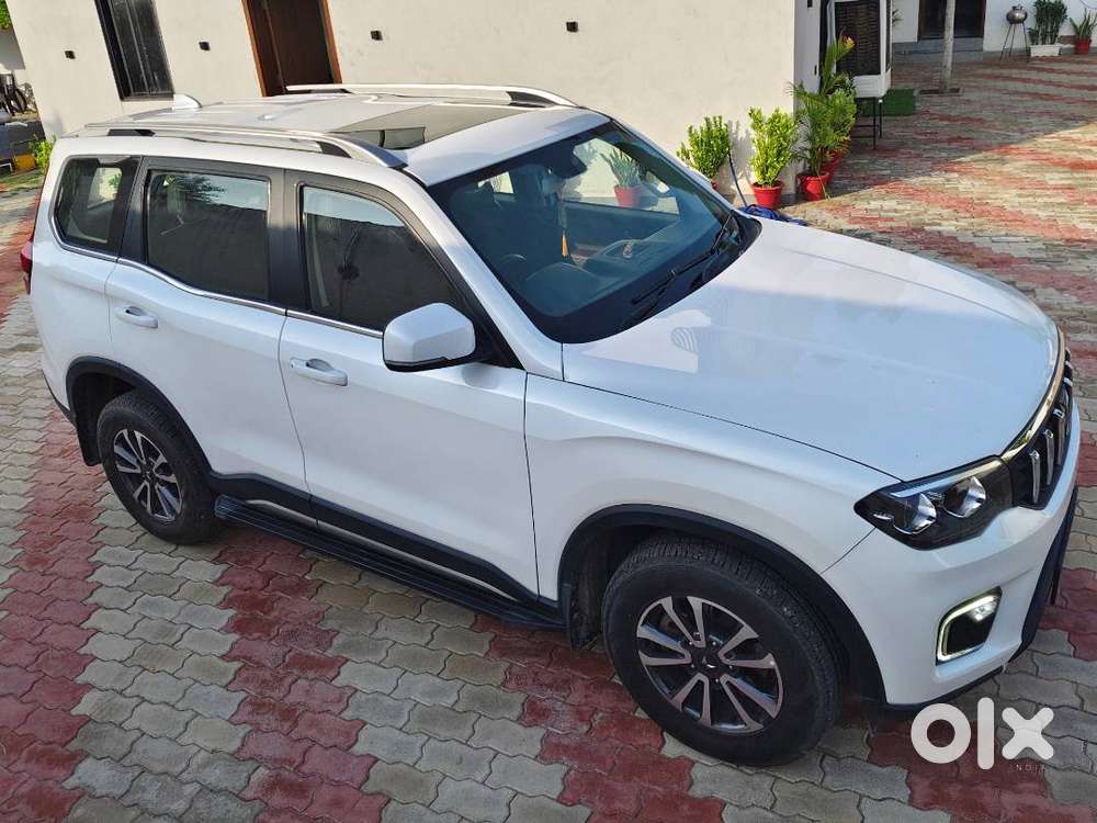 Mahindra Scorpio N Z8 S At Petrol  Sept 2024