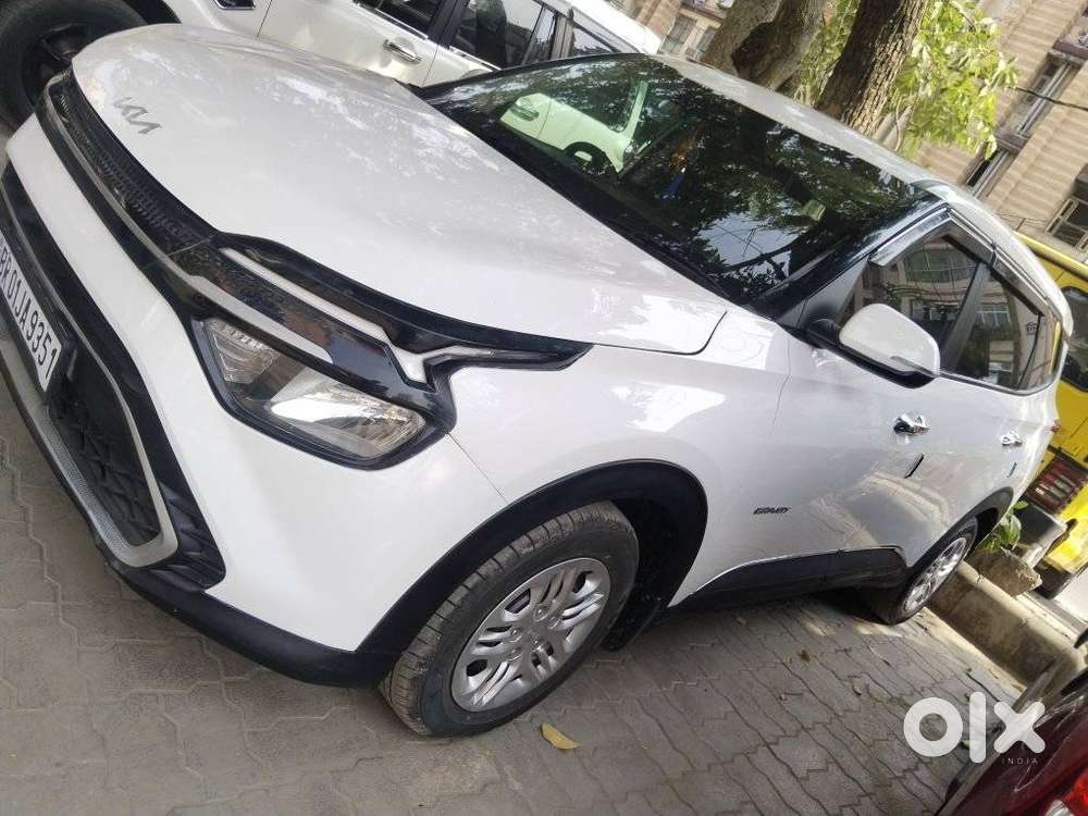 Kia Carens G1.5 6mt Gravity, 2024, Petrol