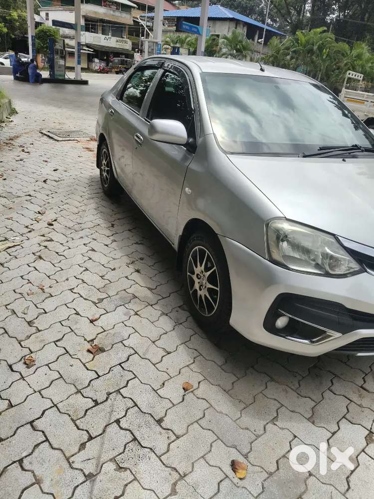 Toyota Etios 1.5 G 2016