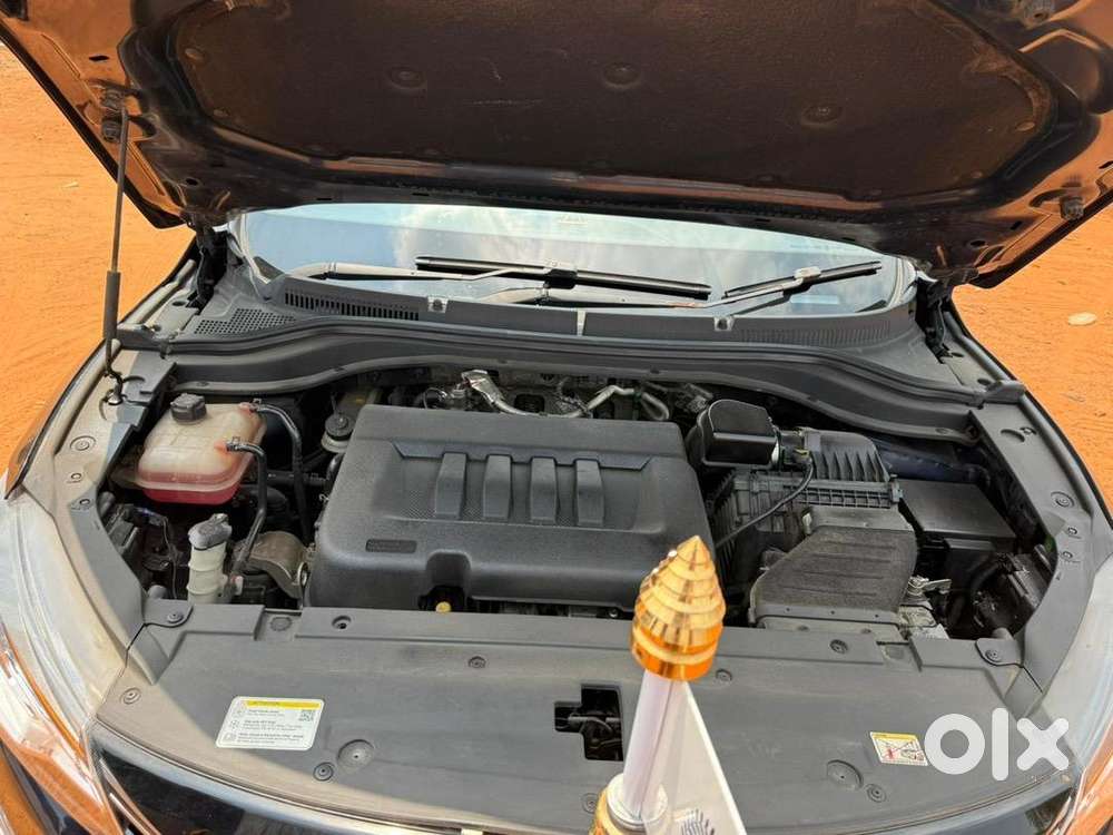 Mahindra Xuv700 2024 Diesel Well Maintained