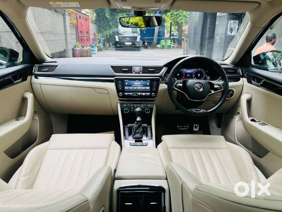 Skoda Superb 2.0 Tsi At L&k, 2022, Petrol