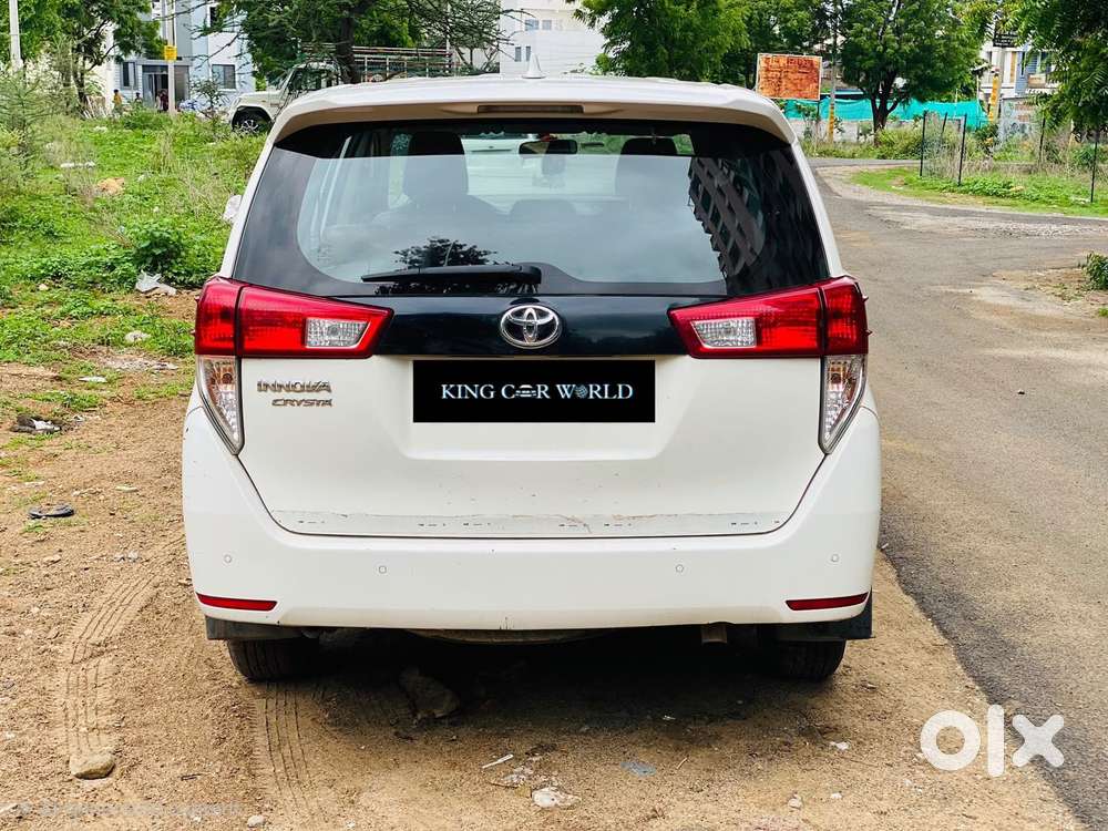 Toyota Innova Crysta [2020-ongoing] 2.4 Gx 7 Str, 2023, Diesel