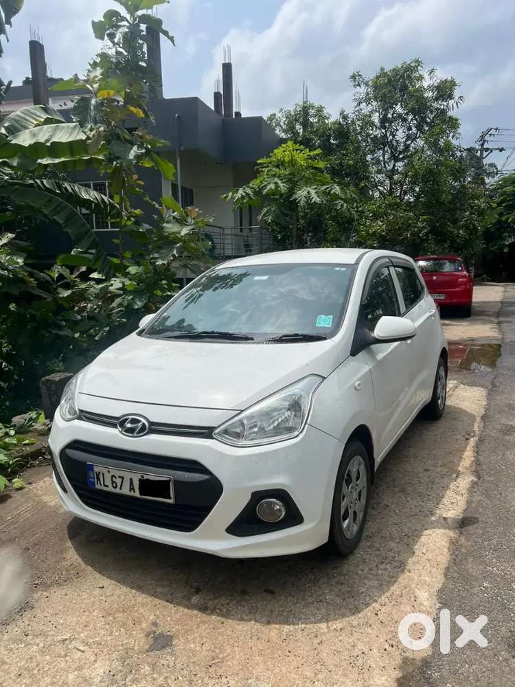 Hyundai Grand I10 Automatic 2017 Petrol - Lady Used - Well Maintained
