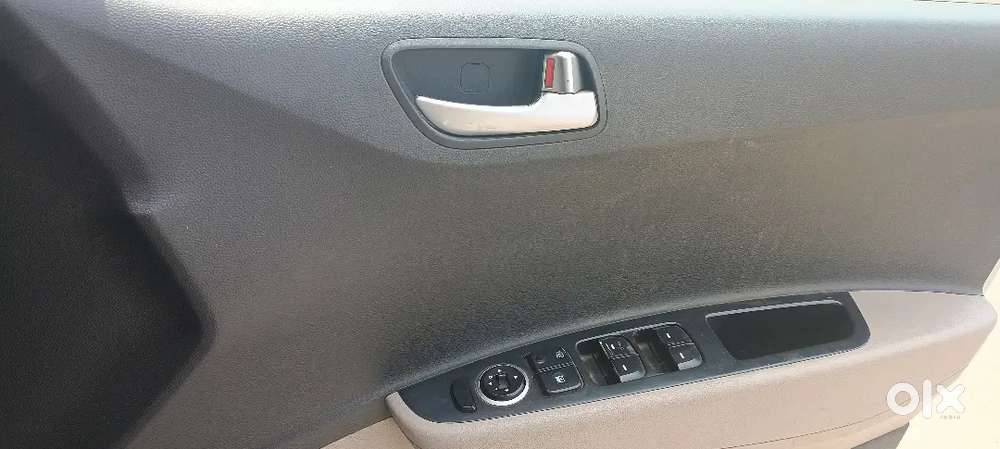 Hyundai Xcent Petrol 2015 Model 11 Mahina