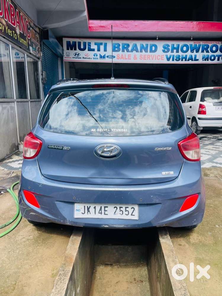 Hyundai Grand I10 2016 Petrol Well Maintained