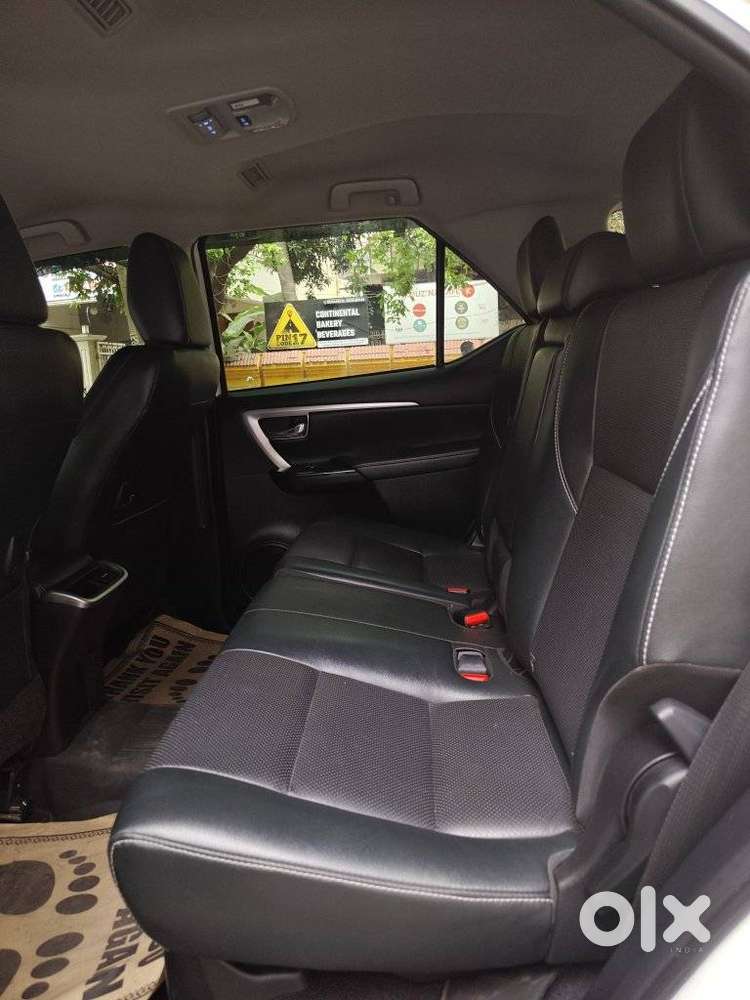 Toyota Fortuner 4x4 Mt 2.8 Diesel, 2022, Diesel