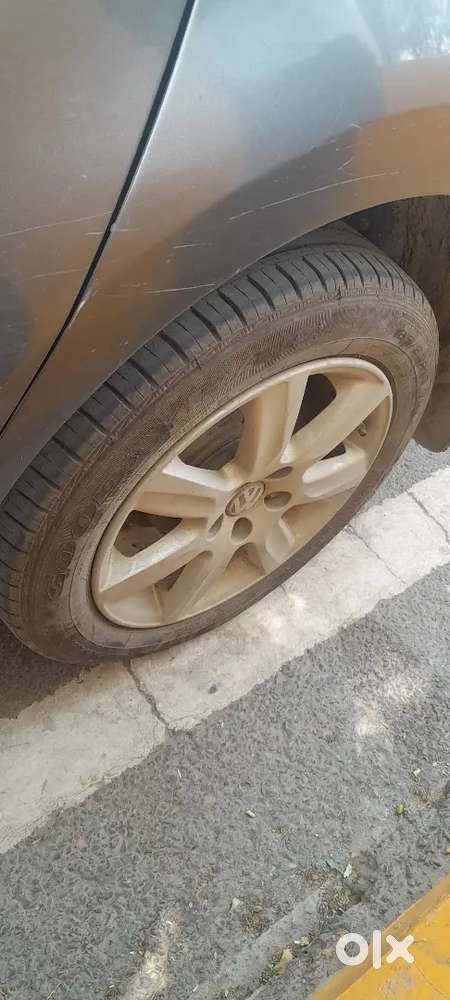 Volkswagen Polo 1.6 Highline 2012 Car