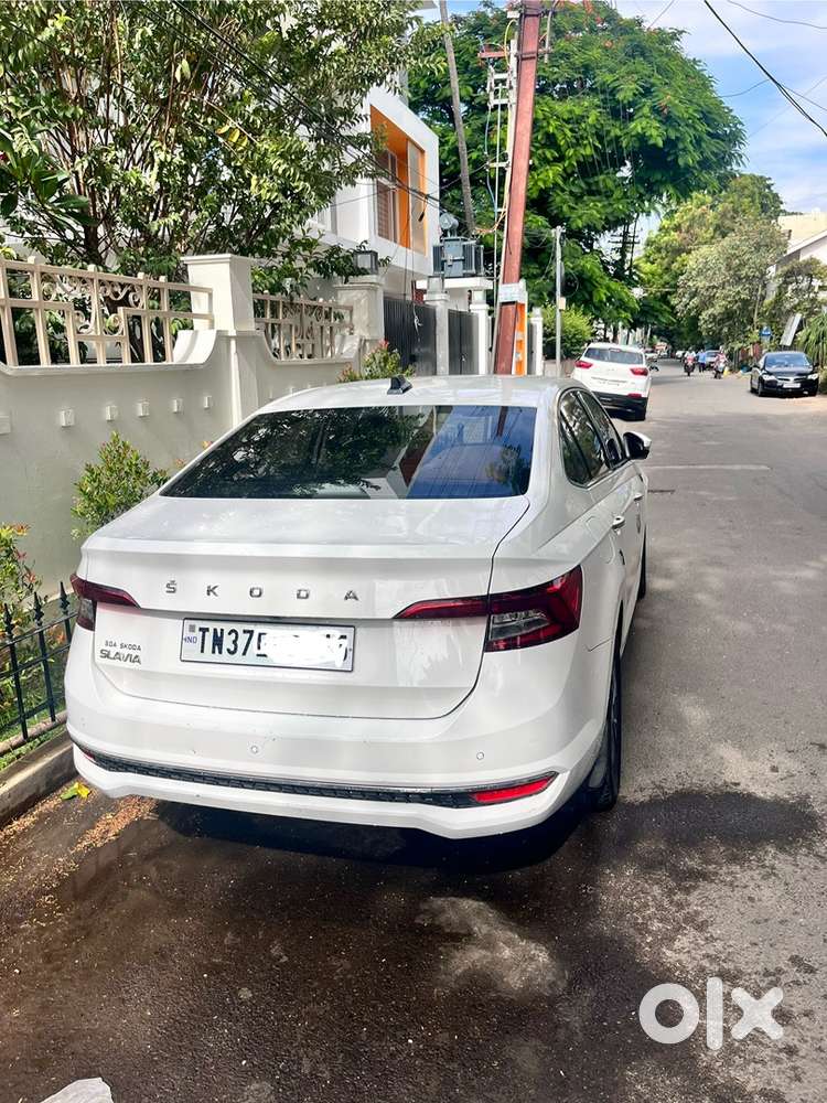 Skoda Slavia Petrol 2024