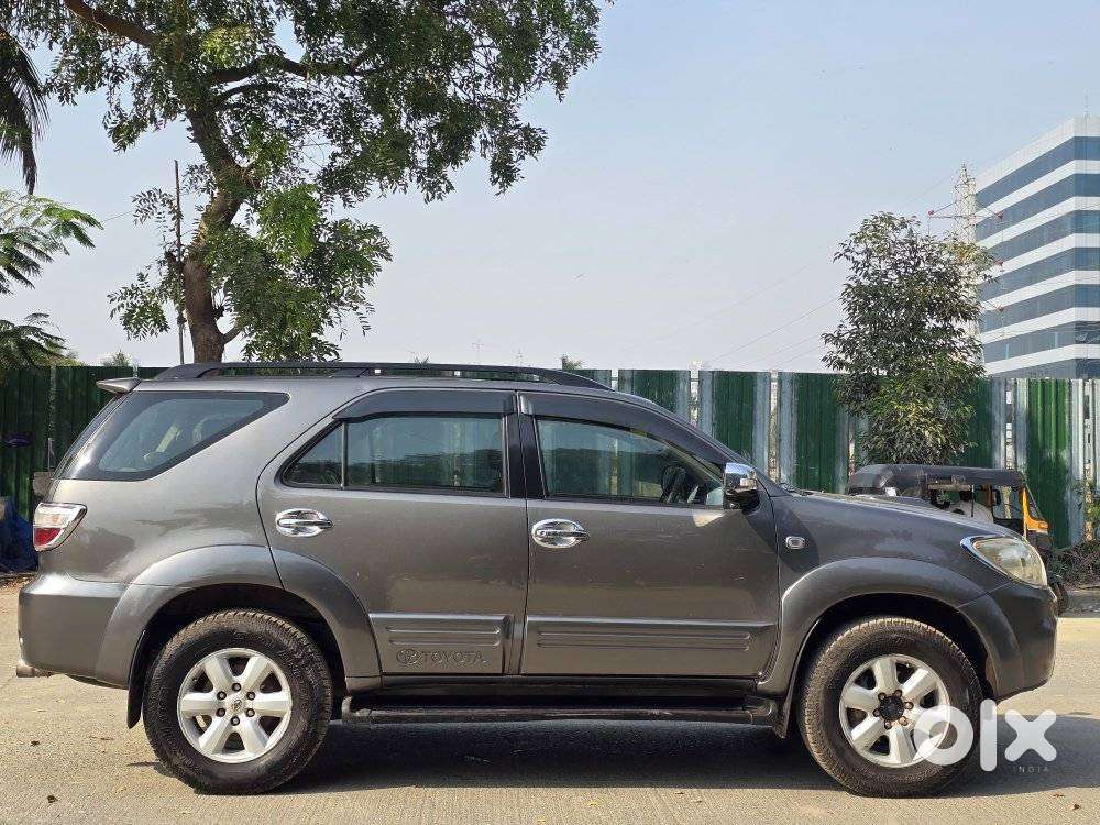 Toyota Fortuner 3.0 4x4 Manual, 2011, Diesel