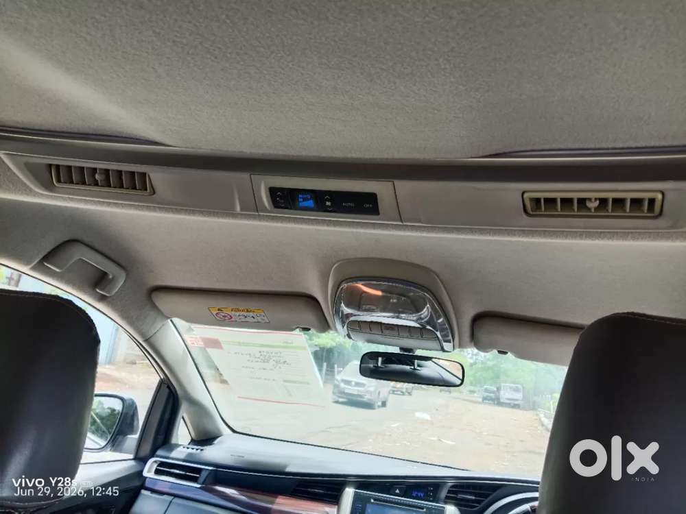 Toyota Innova Crysta [2020-ongoing] 2.4 Vx 7 Str, 2017, Diesel