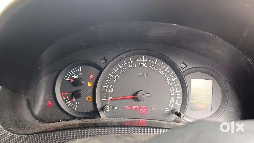 Maruti Suzuki Dzire Tour 2018