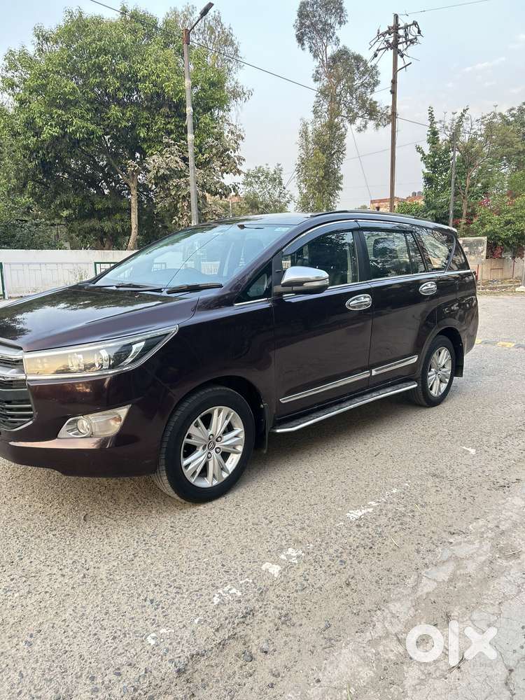 Toyota Innova Crysta 2.8 Zx At 7 Seater, 2018, Diesel